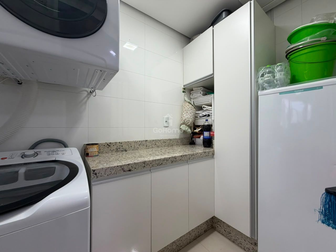 Apartamento Mobiliado e com 3 vagas de garagem
