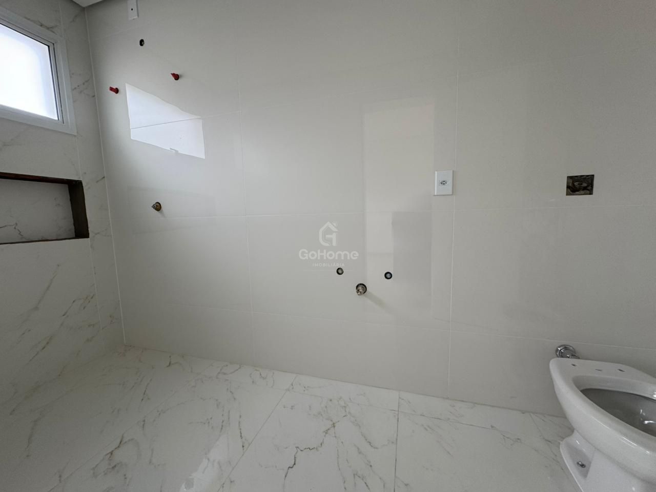 Apartamento Novo Vazio à Venda