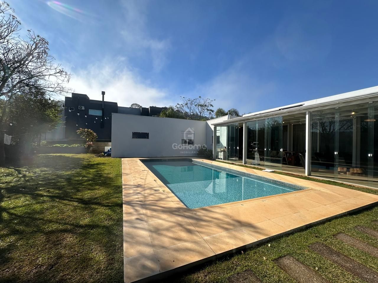 Casa em condomínio fechado
