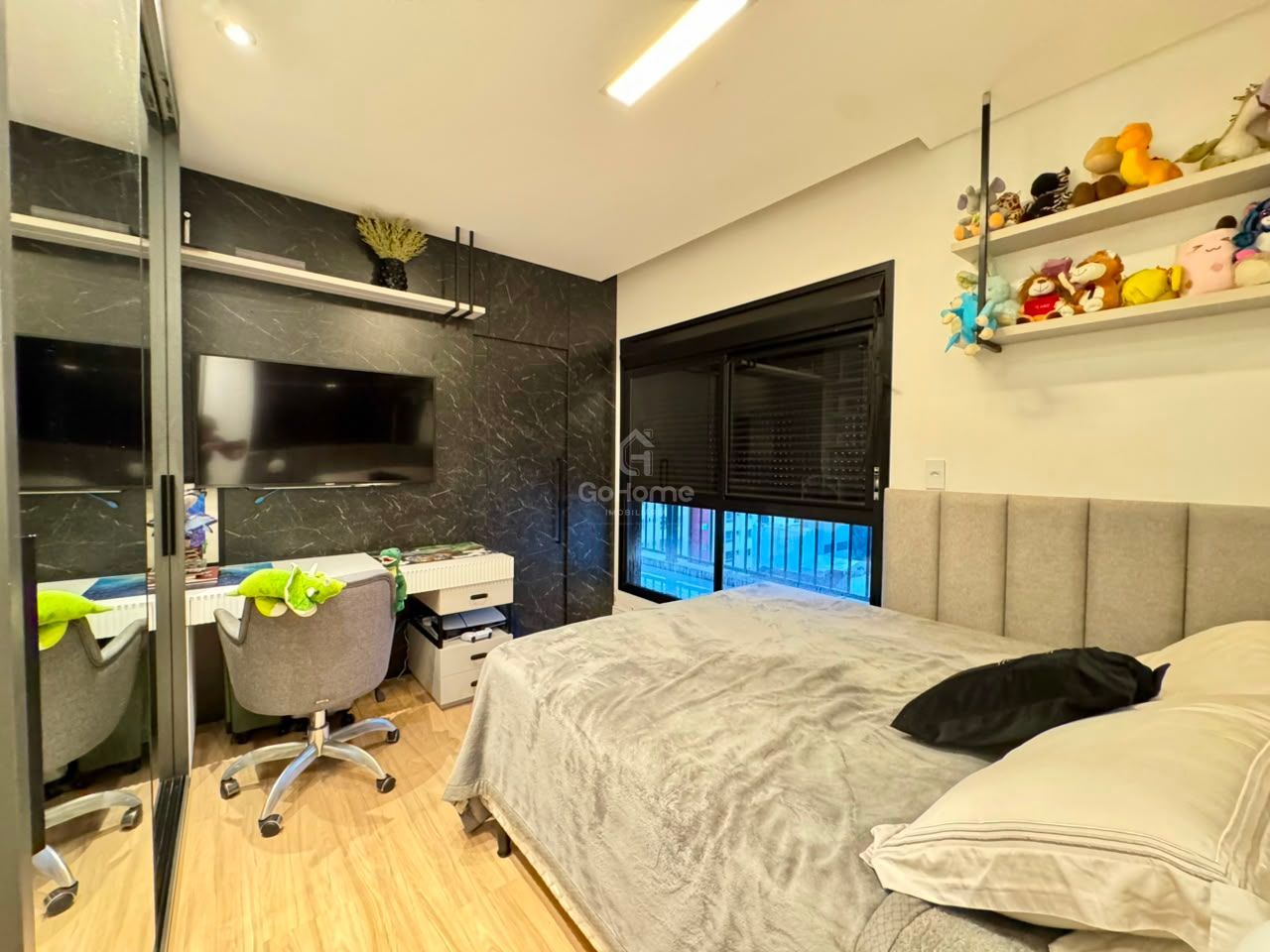 Apartamento com duas suítes mobiliado