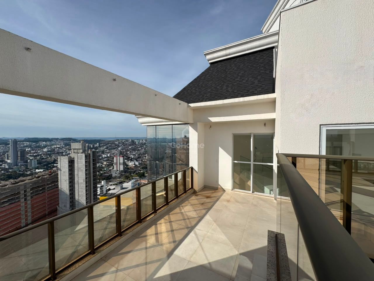 Cobertura Nova à Venda com 3 Suítes e Piscina Privativa