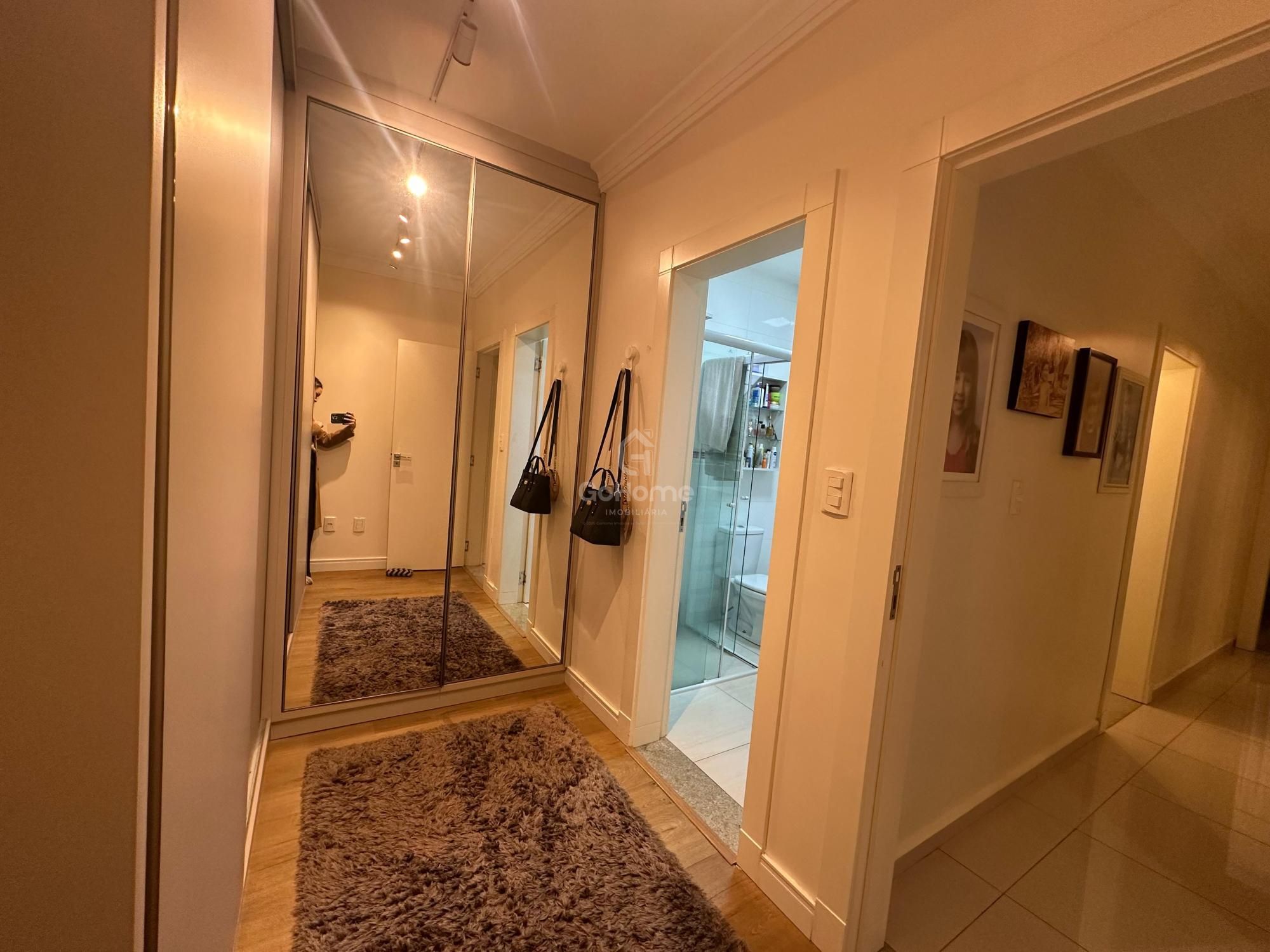 Casa Semimobiliada com Piscina