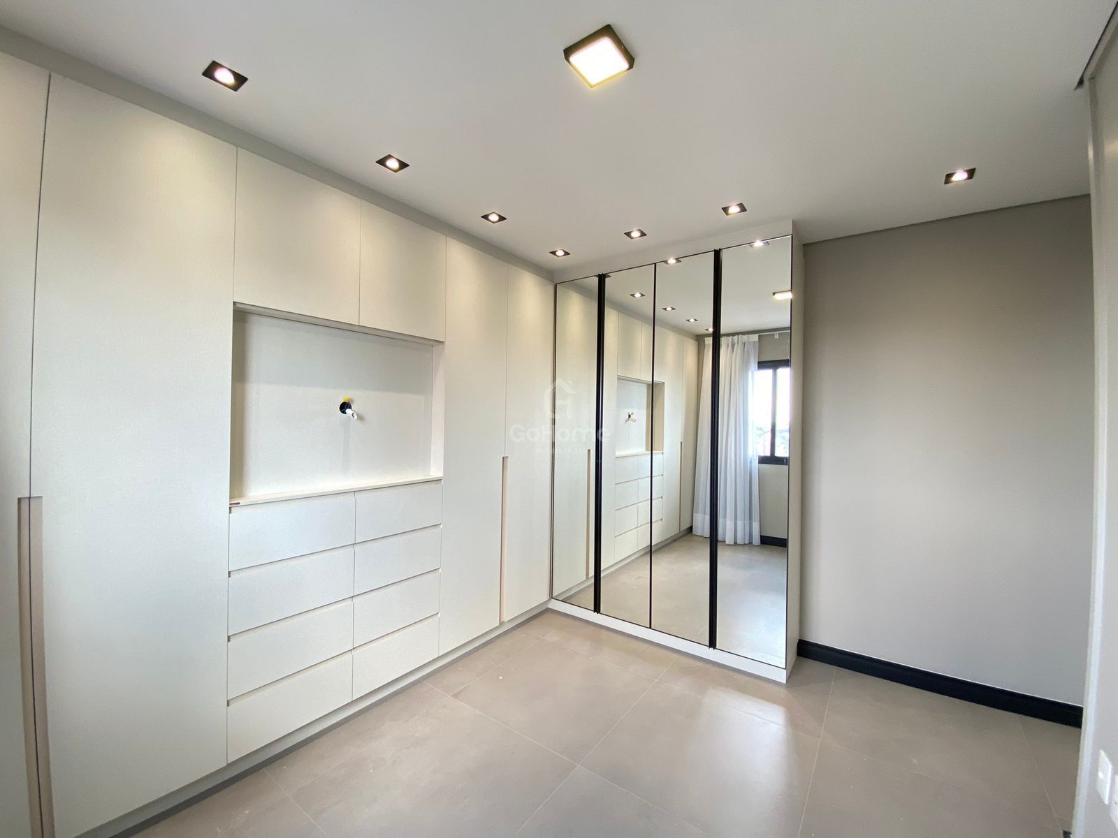 3642 – Apartamento Duplex com 3 suítes, no Centro de Chapecó