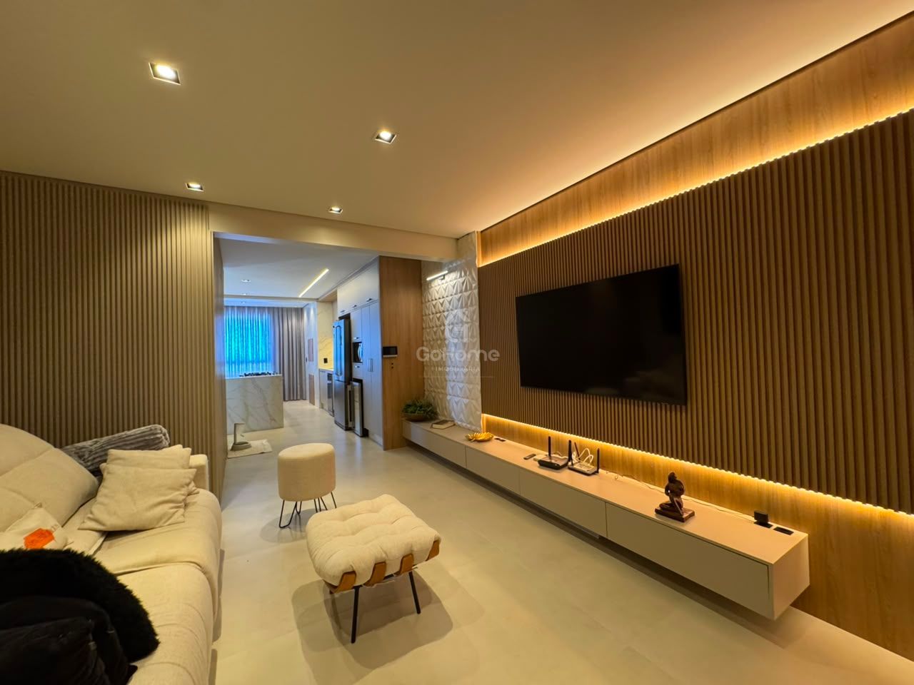 Apartamento 2 suítes mobiliado