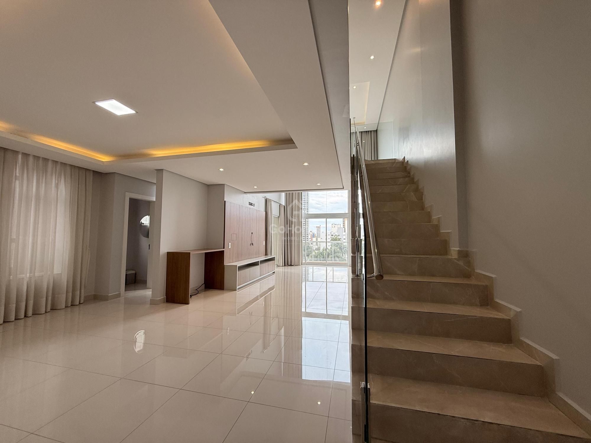 Apartamento  Duplex Semimobiliado