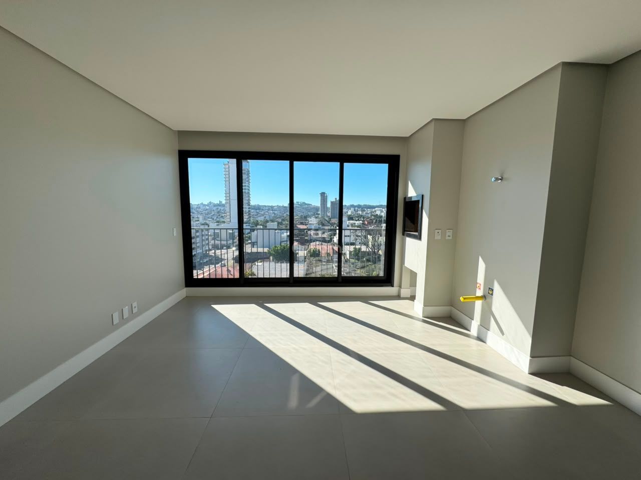 Apartamento Novo à Venda