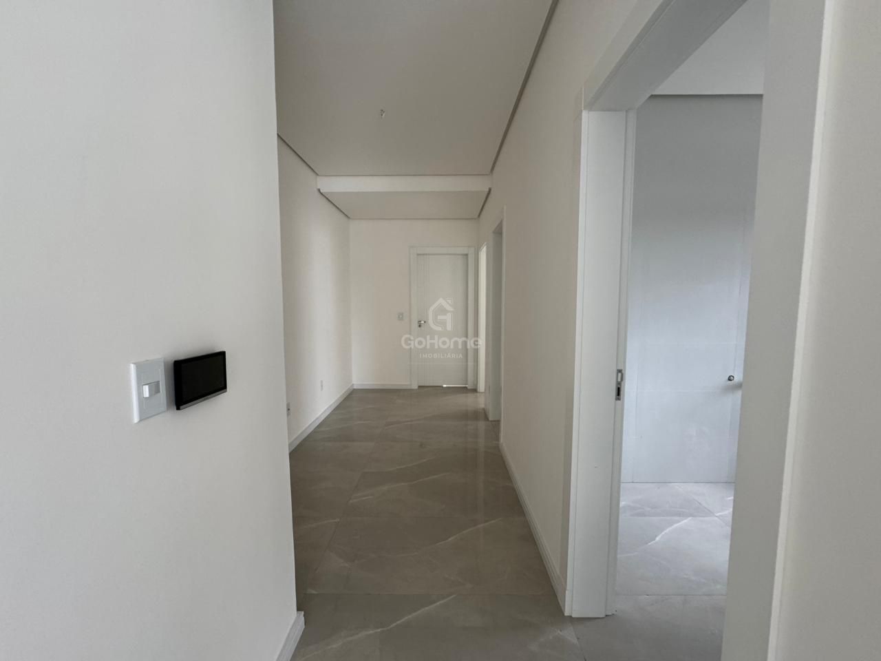 Apartamento Novo Vazio à Venda