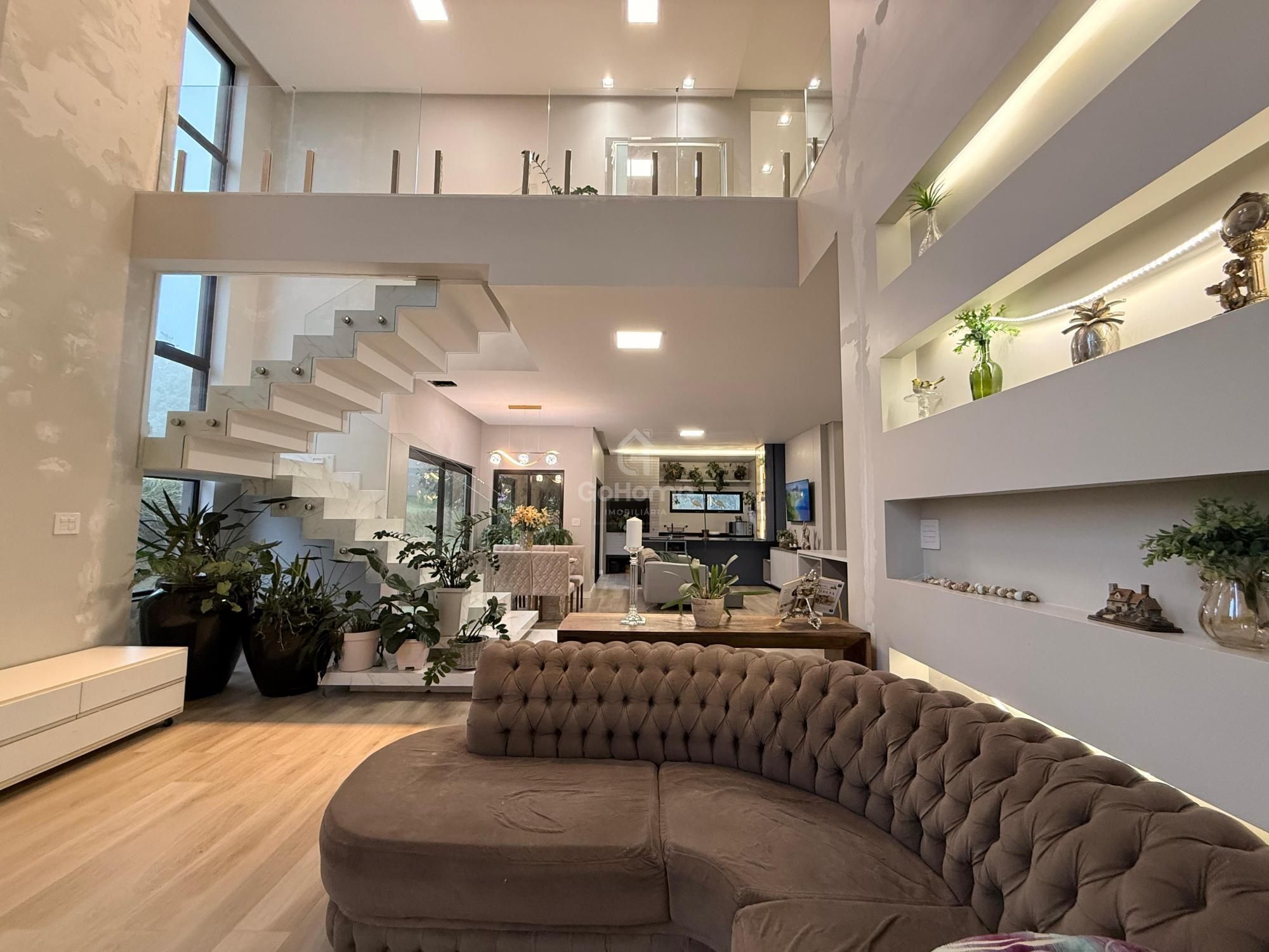 Casa em Condomínio Fechado com 3 suítes