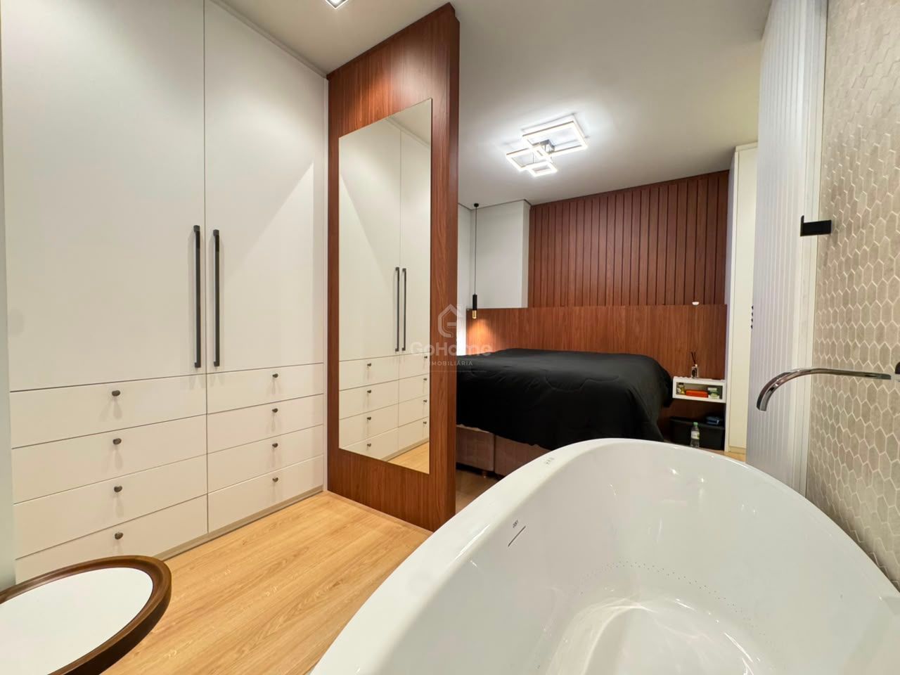 Apartamento 2 suítes mobiliado