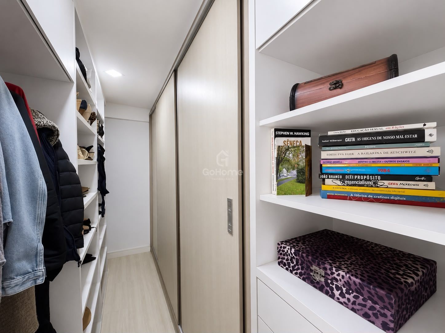 Apartamento com terraço mais Suíte Master e duas Demi-suítes