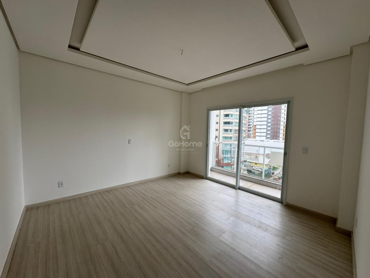 Apartamento Novo à Venda com 4 dormitórios