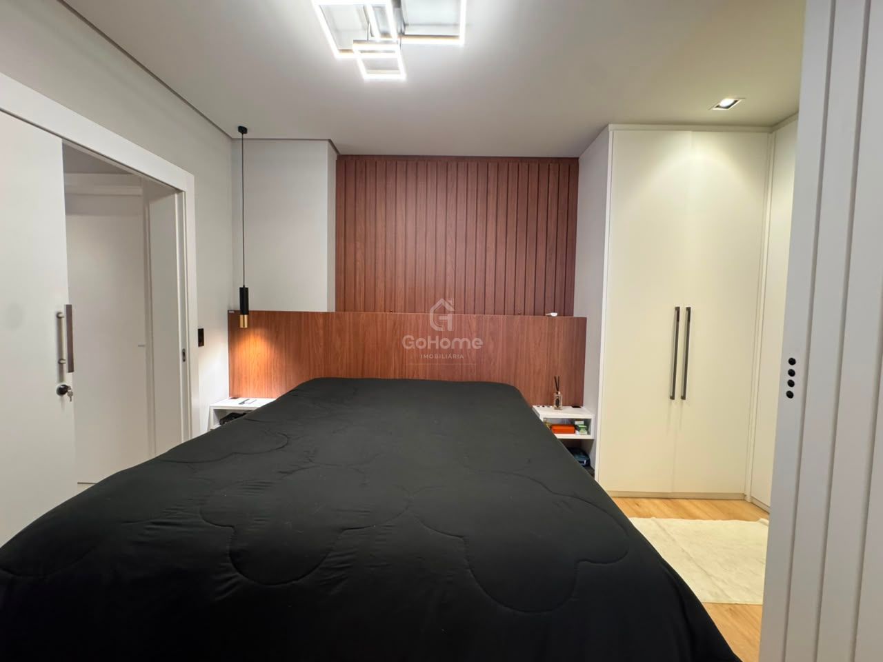 Apartamento 2 suítes mobiliado