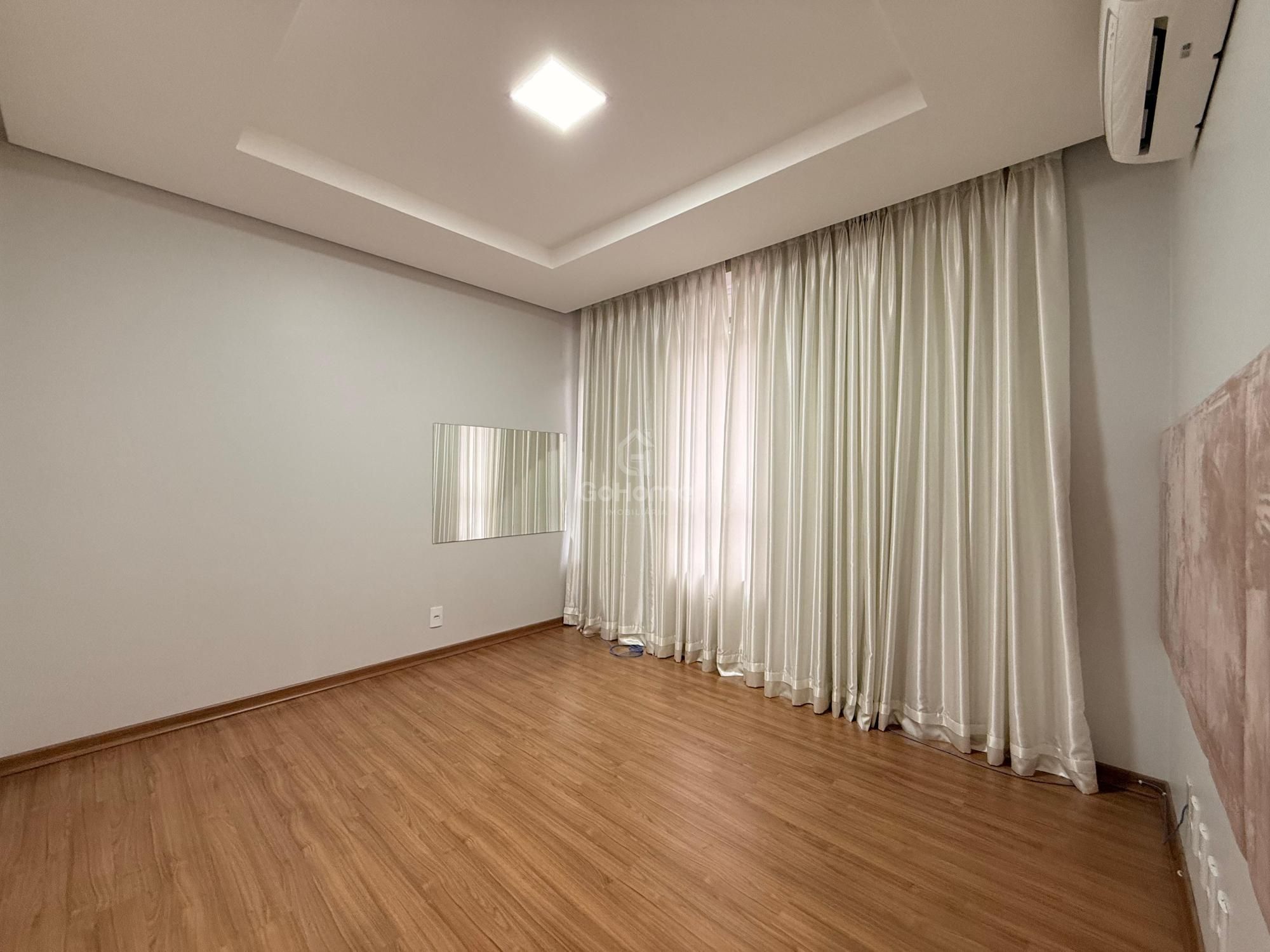 Apartamento  Duplex Semimobiliado