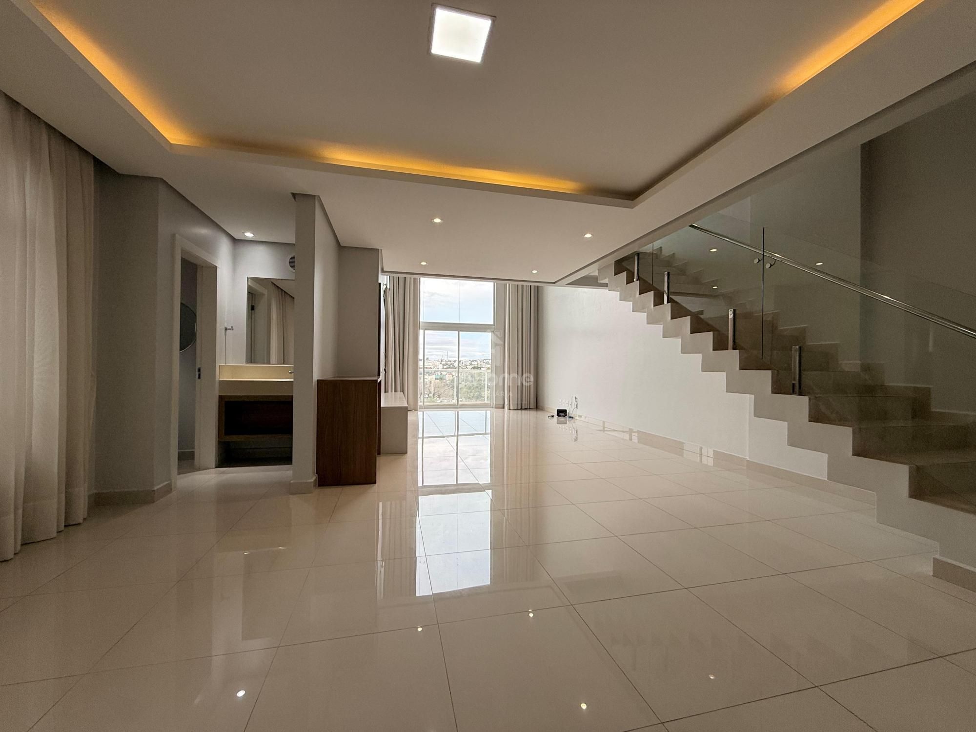 Apartamento  Duplex Semimobiliado
