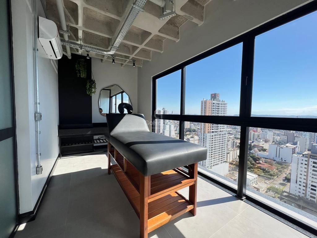 3642 – Apartamento Duplex com 3 suítes, no Centro de Chapecó
