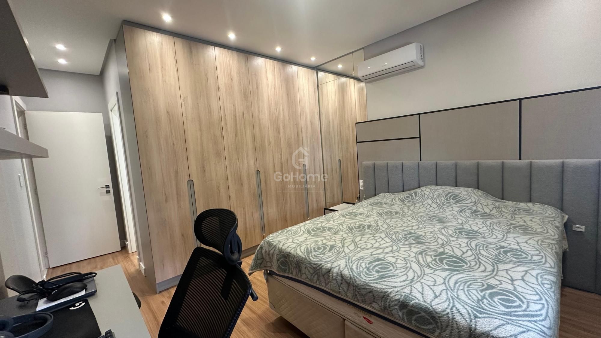Apartamento Semimobiliado no Centro