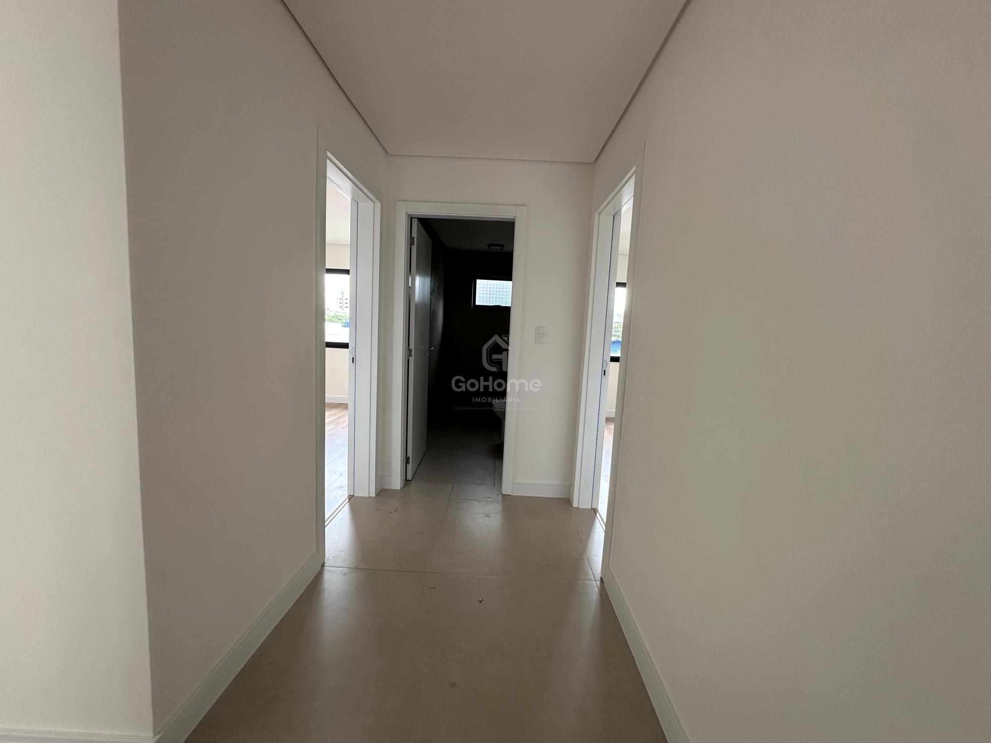 Casa com quatro dormitórios, sendo duas suítes à venda