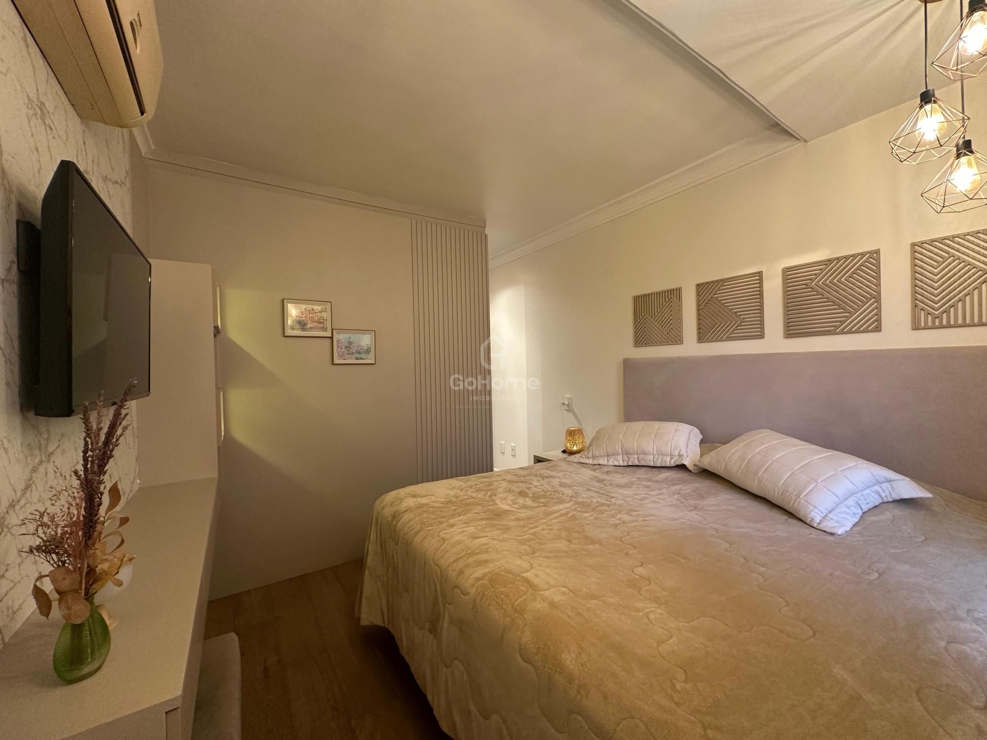 Casa Semimobiliada com Piscina