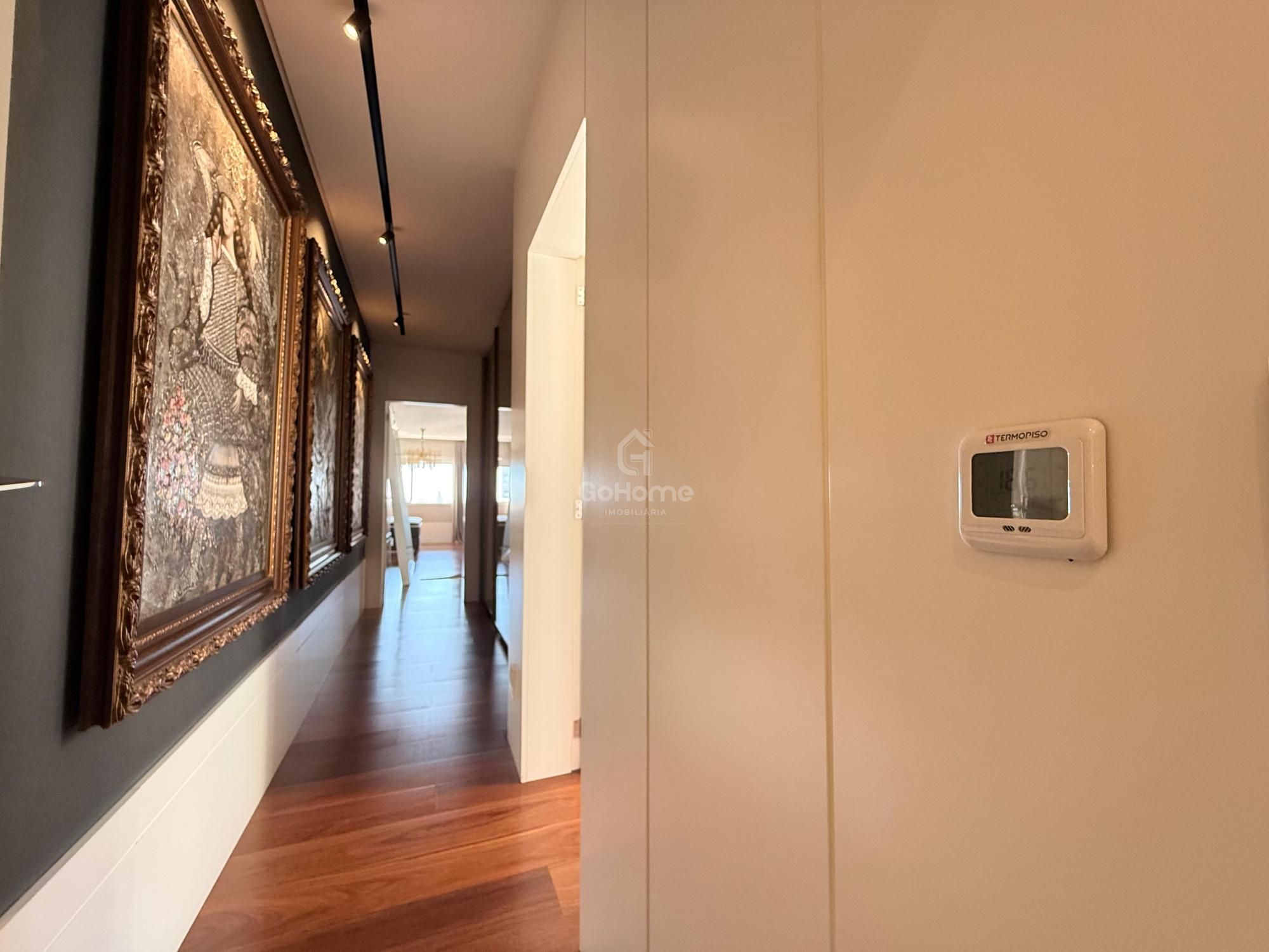 Apartamento 2 suítes mobiliado