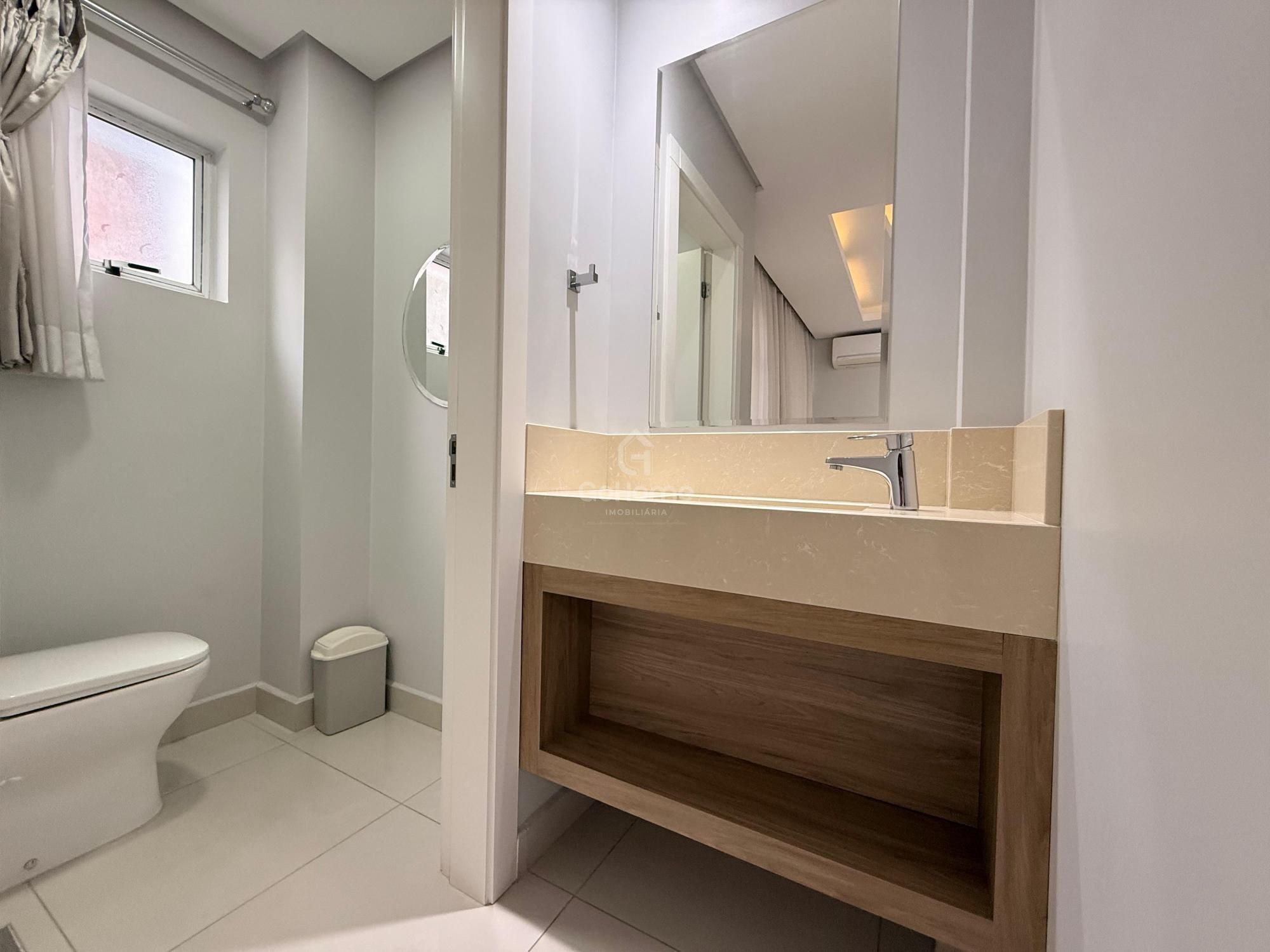 Apartamento  Duplex Semimobiliado