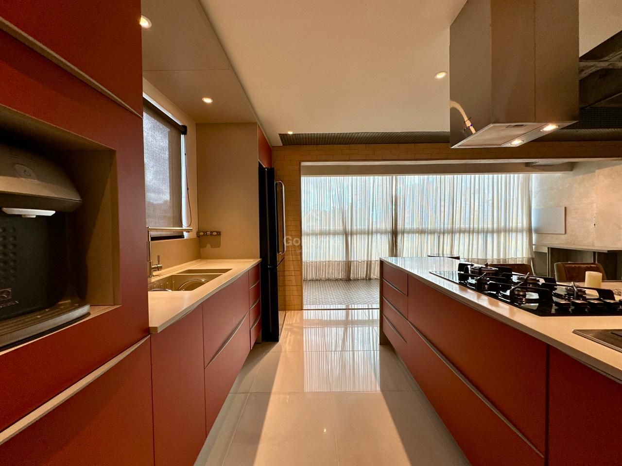 Apartamento Semimobiliado à Venda