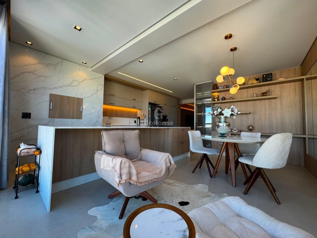 Apartamento 2 suítes mobiliado