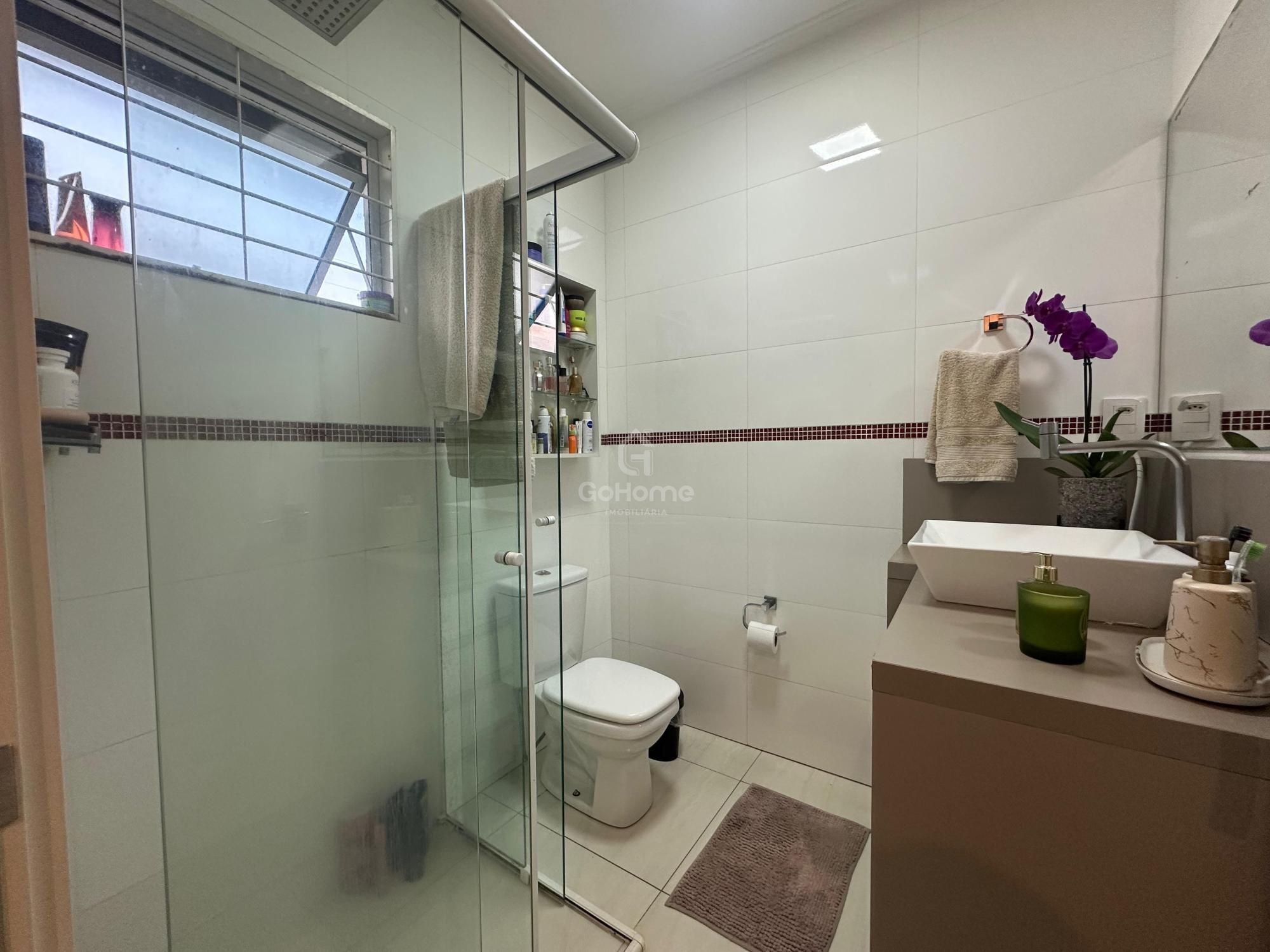 Casa Semimobiliada com Piscina