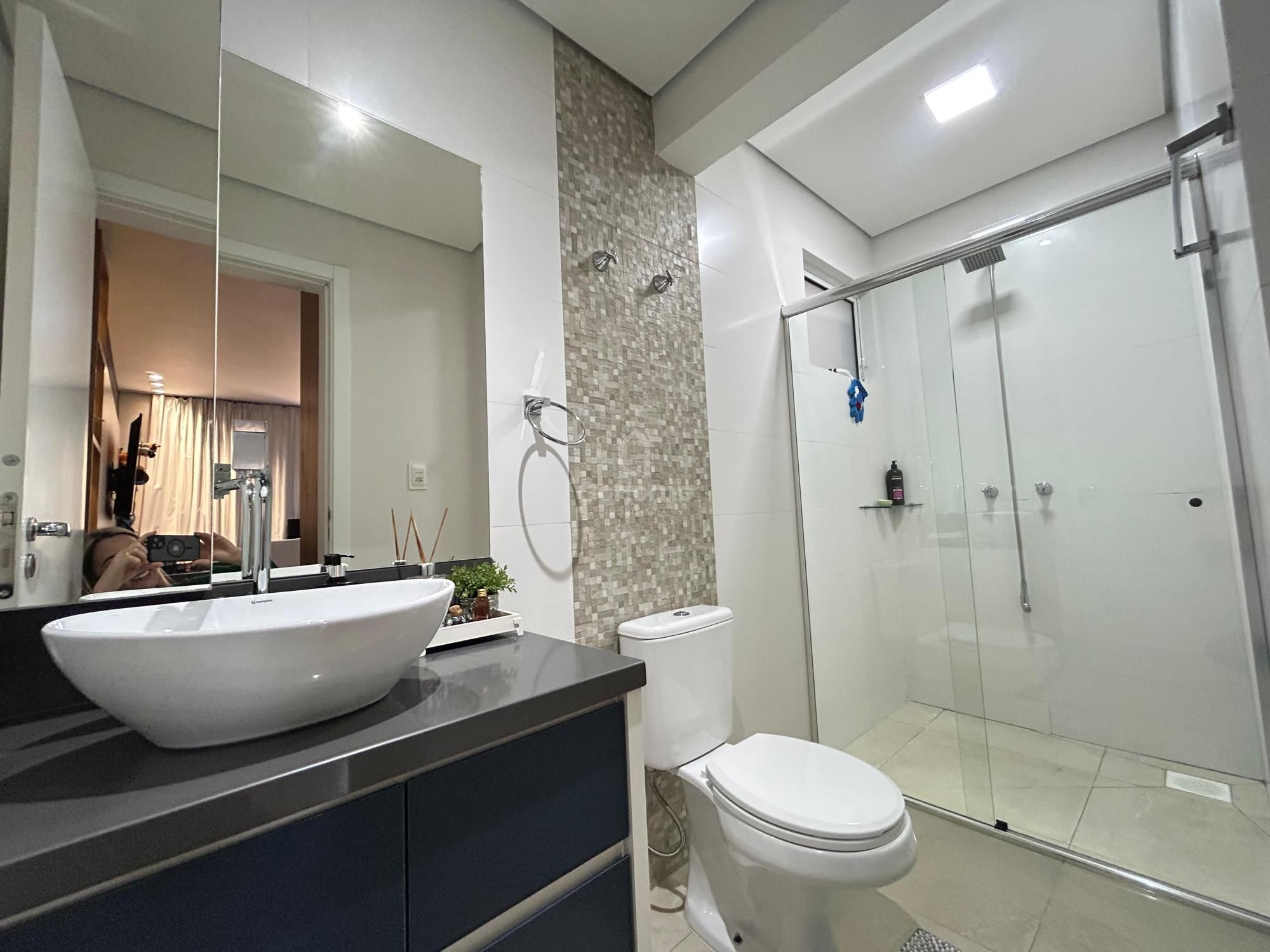 Apartamento com 3 suítes, sacada, lazer completo - Próximo da AABB e Marista