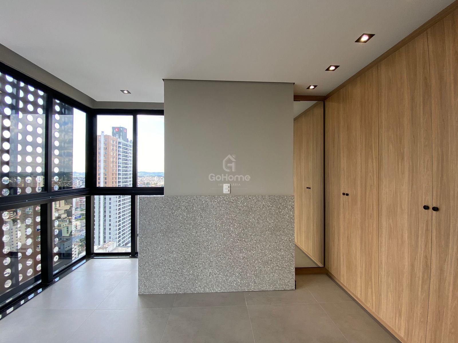 3642 – Apartamento Duplex com 3 suítes, no Centro de Chapecó