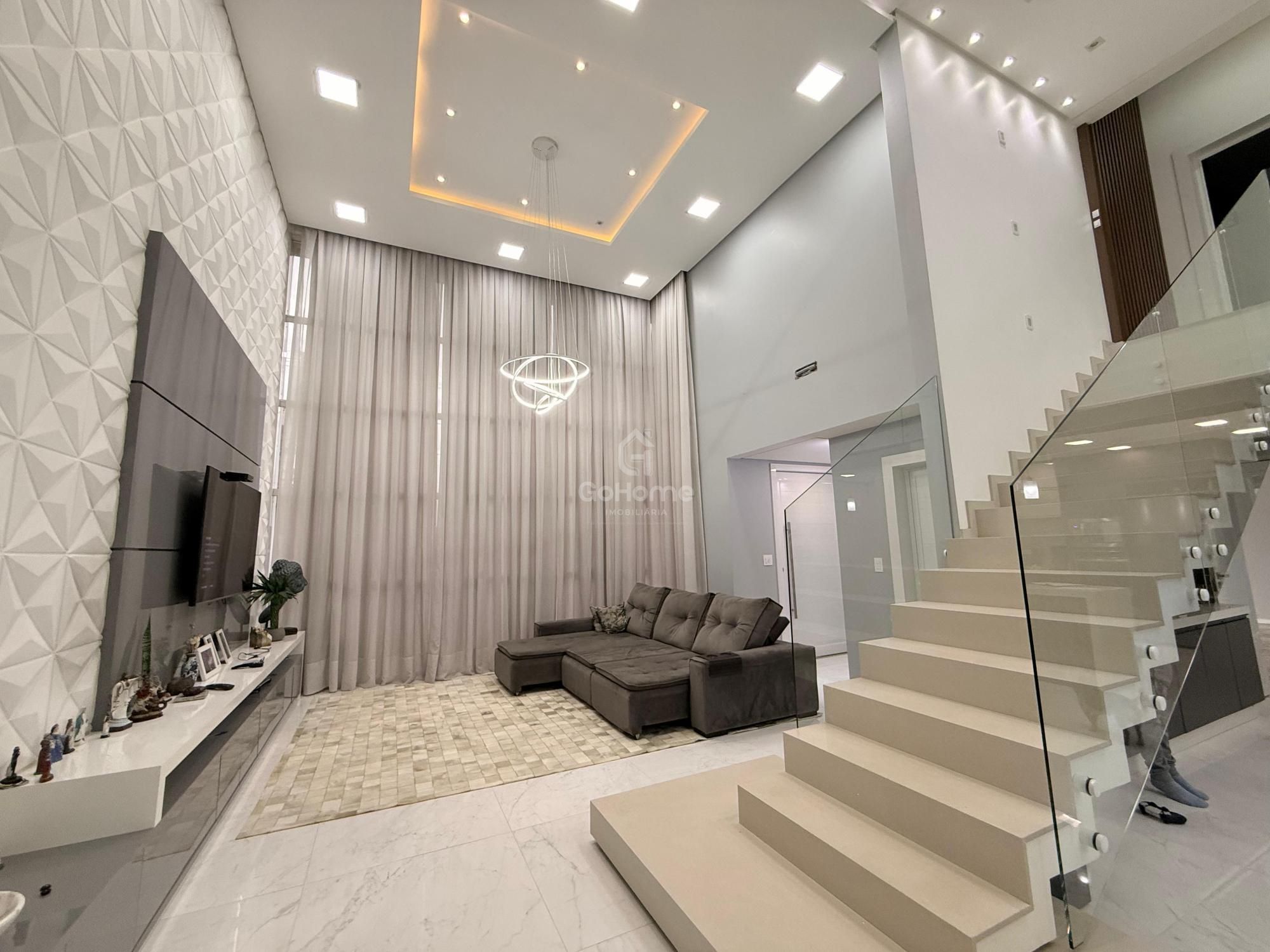 Casa com 3 suítes e piscina