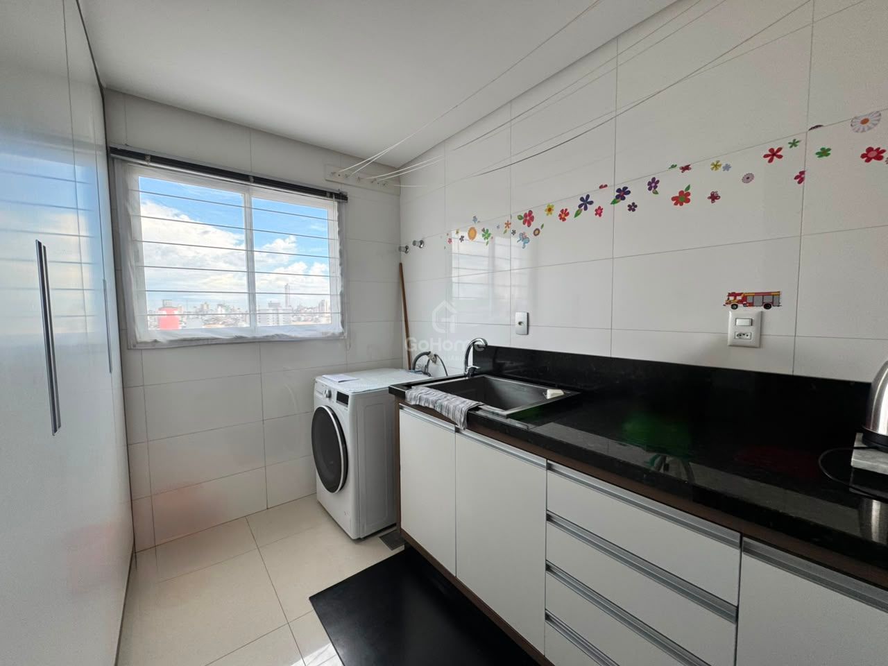 Apartamento com terraço mais Suíte Master e duas Demi-suítes