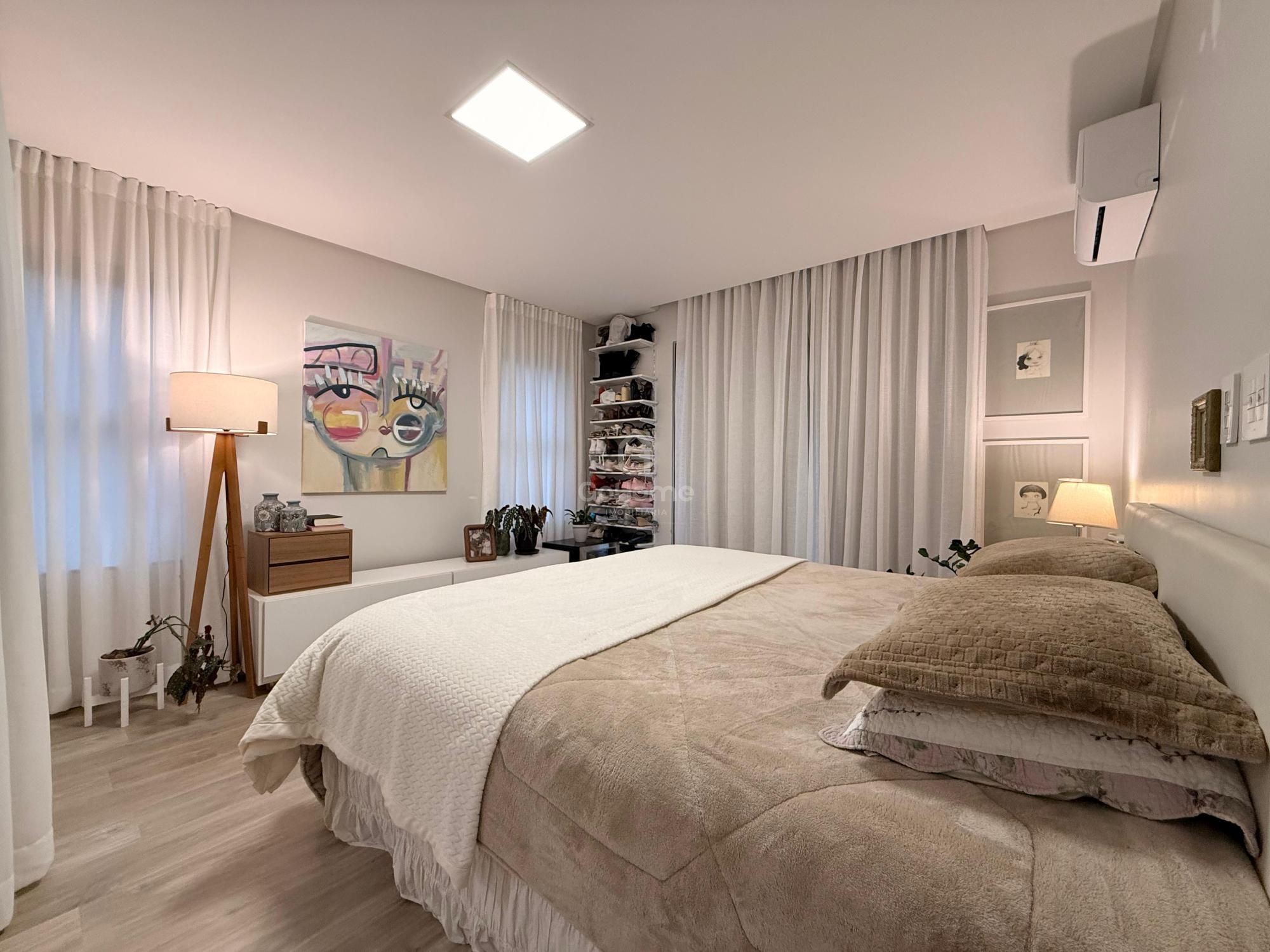 Casa em Condomínio Fechado com 3 suítes