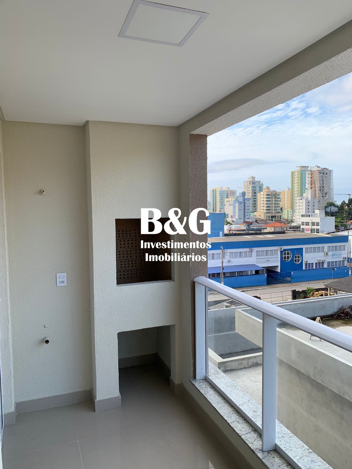 Apartamento à venda com 2 quartos, 66m² - Foto 15