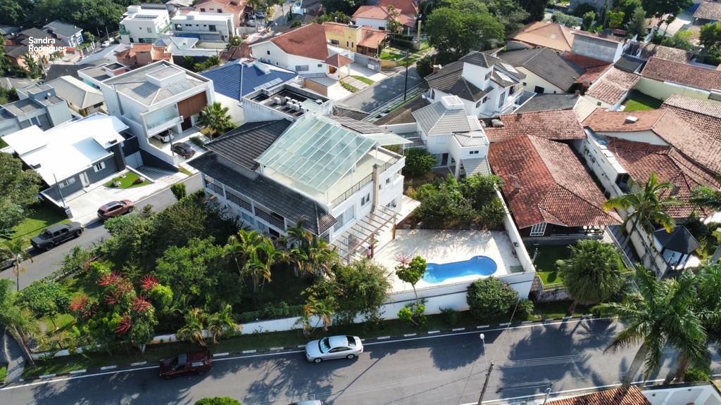 Casa de Condomínio de 5 quartos, 900m² no bairro Arujá Country Club, em Arujá | Eu Corretor