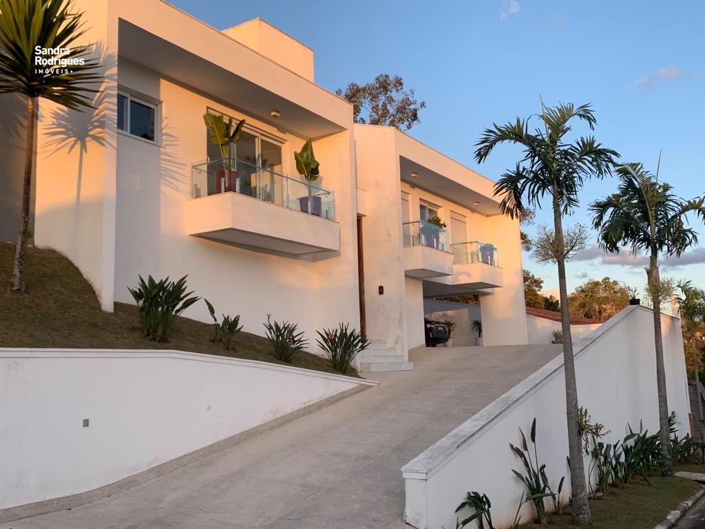 Casa de Condomínio à venda com 4 quartos, 390m² - Foto 2