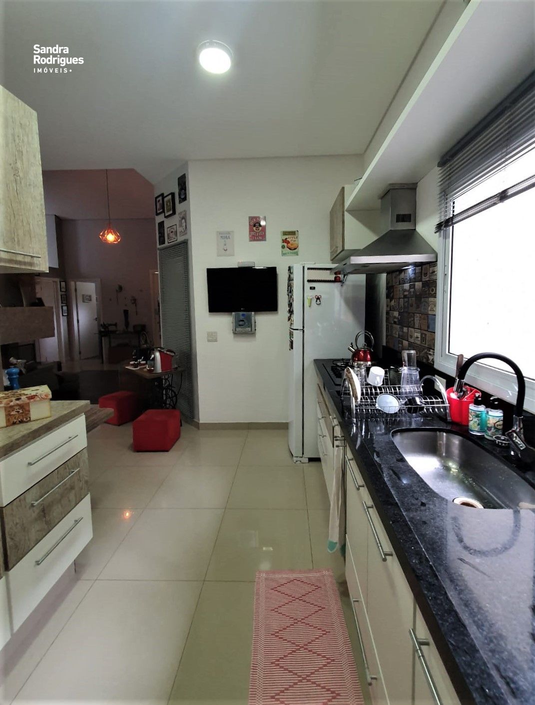 Casa de Condomínio à venda com 3 quartos, 250m² - Foto 26