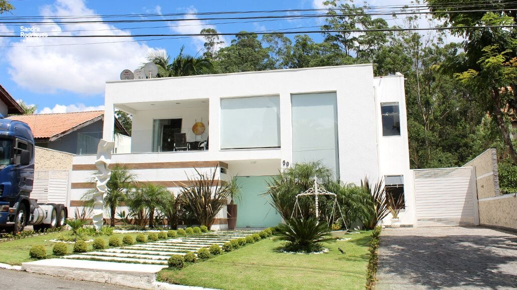 Casa de Condomínio à venda com 5 quartos, 800m² - Foto 1