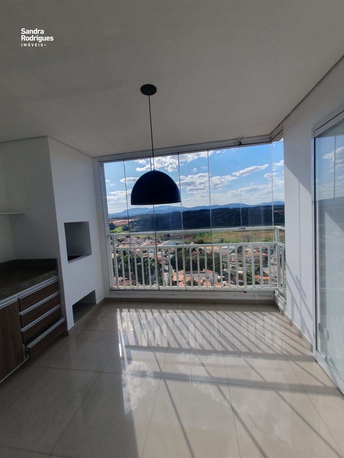 Apartamento à venda com 3 quartos, 84m² - Foto 2