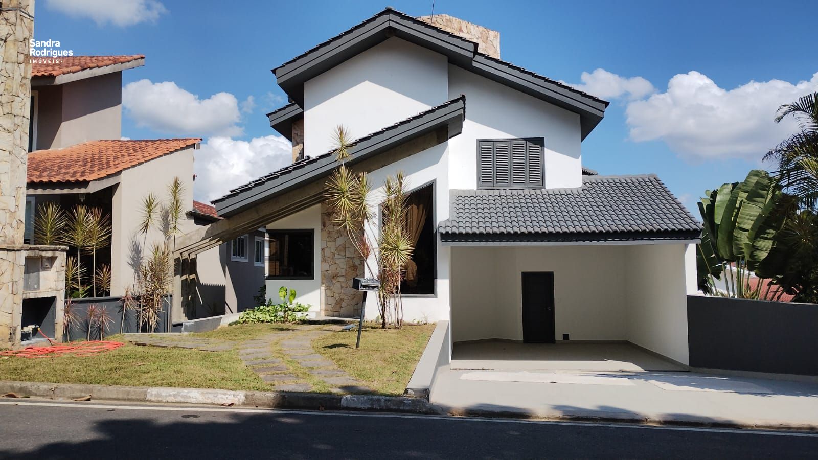 Casa de Condomínio de 3 quartos, 320m² no bairro Arujá 5, em Arujá | Eu Corretor