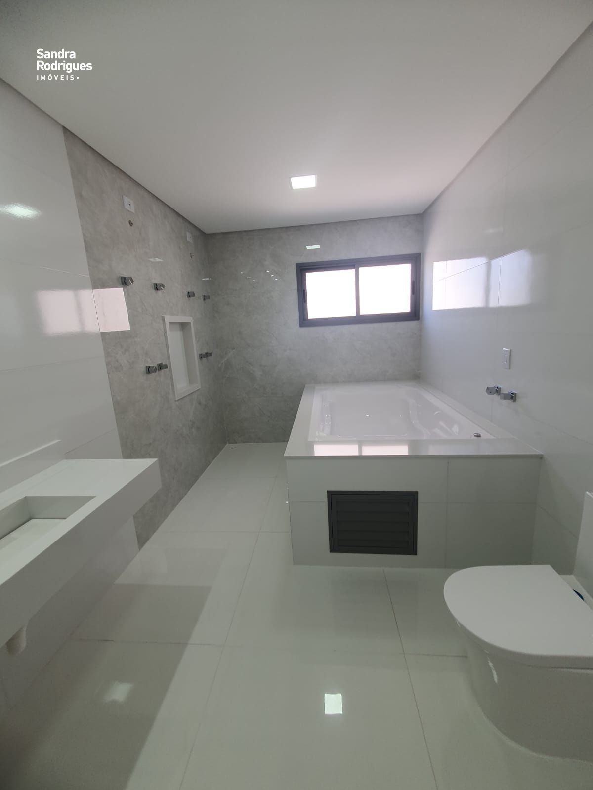 Casa de Condomínio à venda com 4 quartos, 300m² - Foto 49