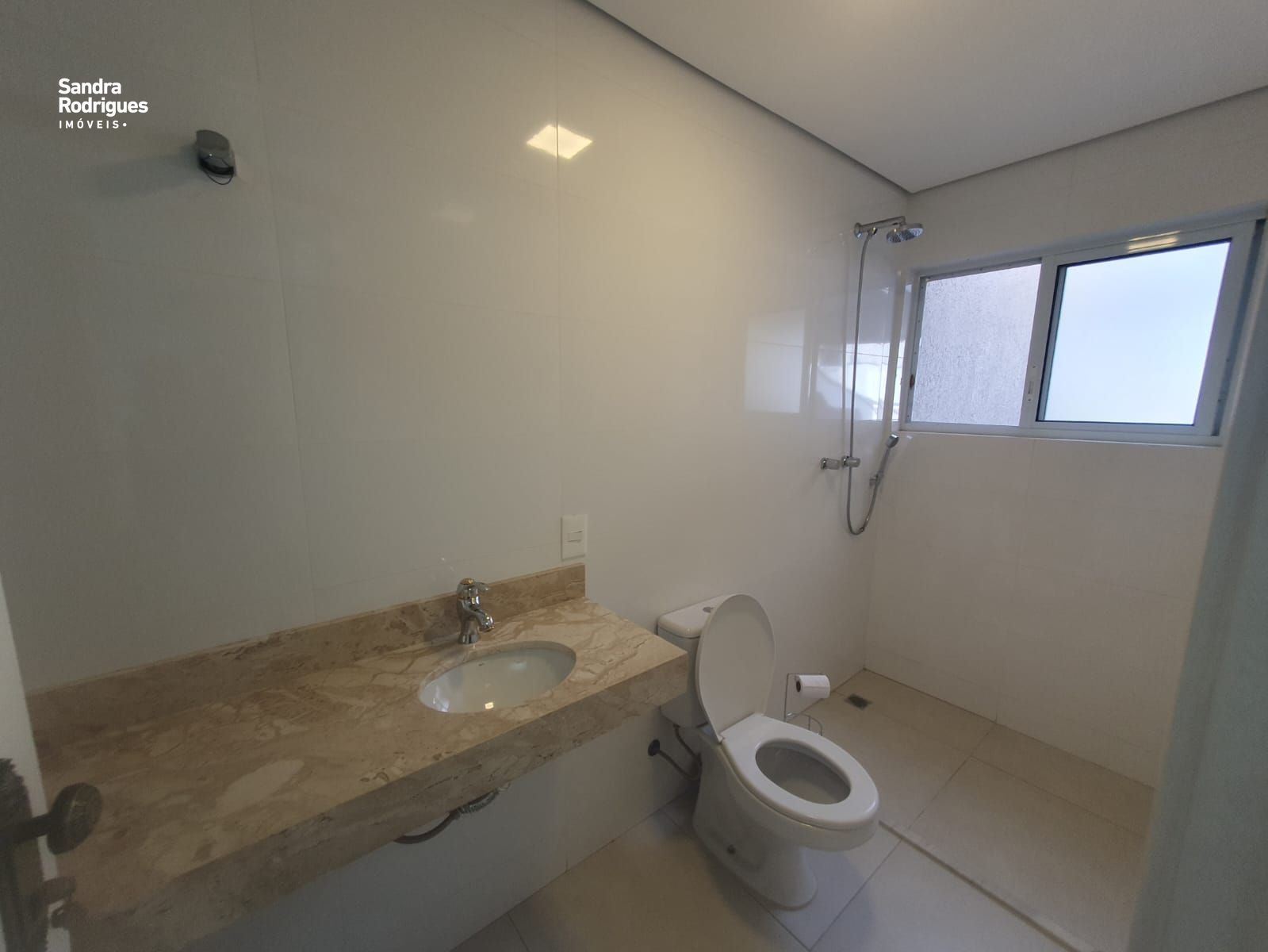 Casa de Condomínio à venda com 3 quartos, 250m² - Foto 48