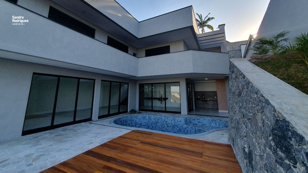 Casa de Condomínio de 3 quartos, 350m² no bairro Arujá Hills III, em Arujá | Eu Corretor