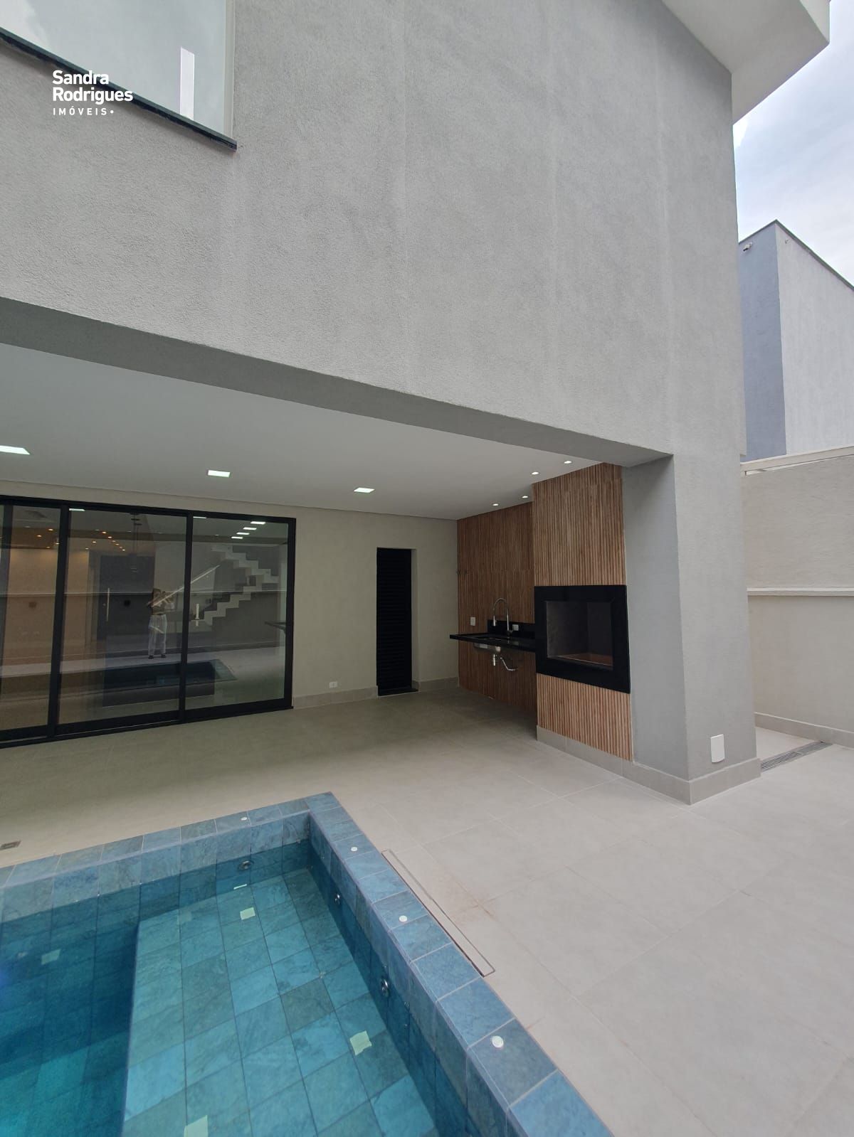 Casa de Condomínio à venda com 4 quartos, 282m² - Foto 32