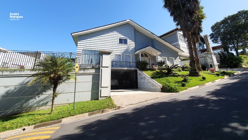 Casa de Condomínio de 4 quartos, 440m² no bairro Arujá Country Club, em Arujá | Eu Corretor