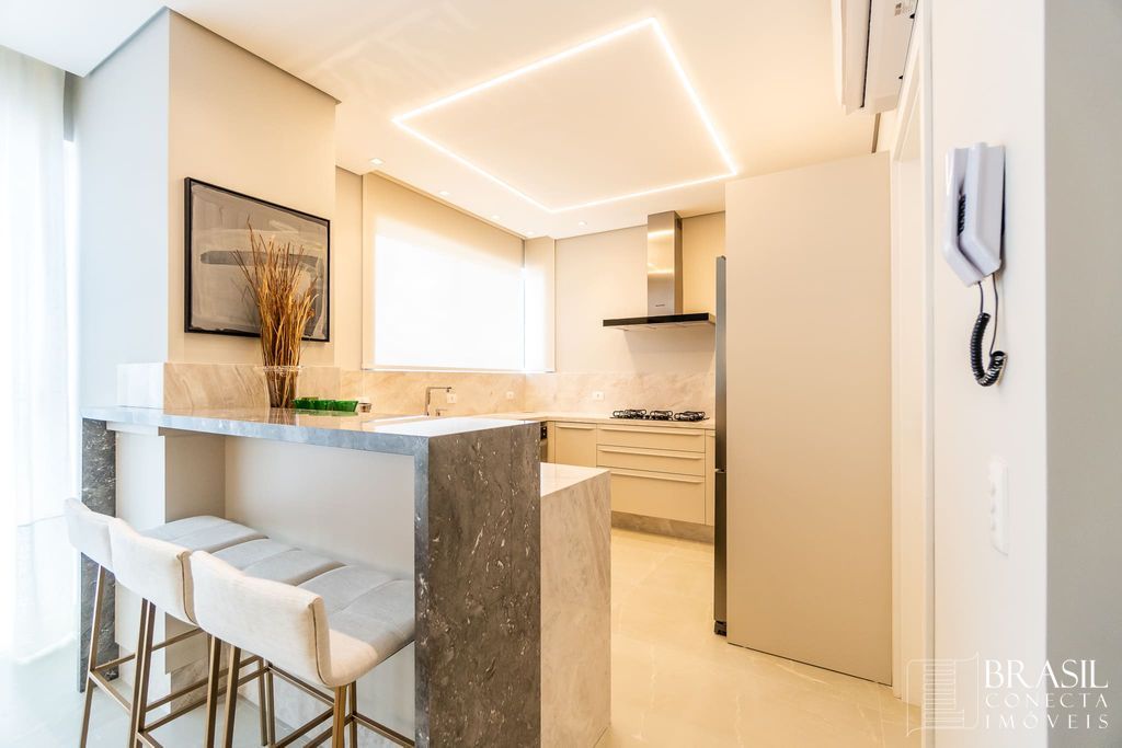 Apartamento à venda com 4 quartos, 143m² - Foto 14