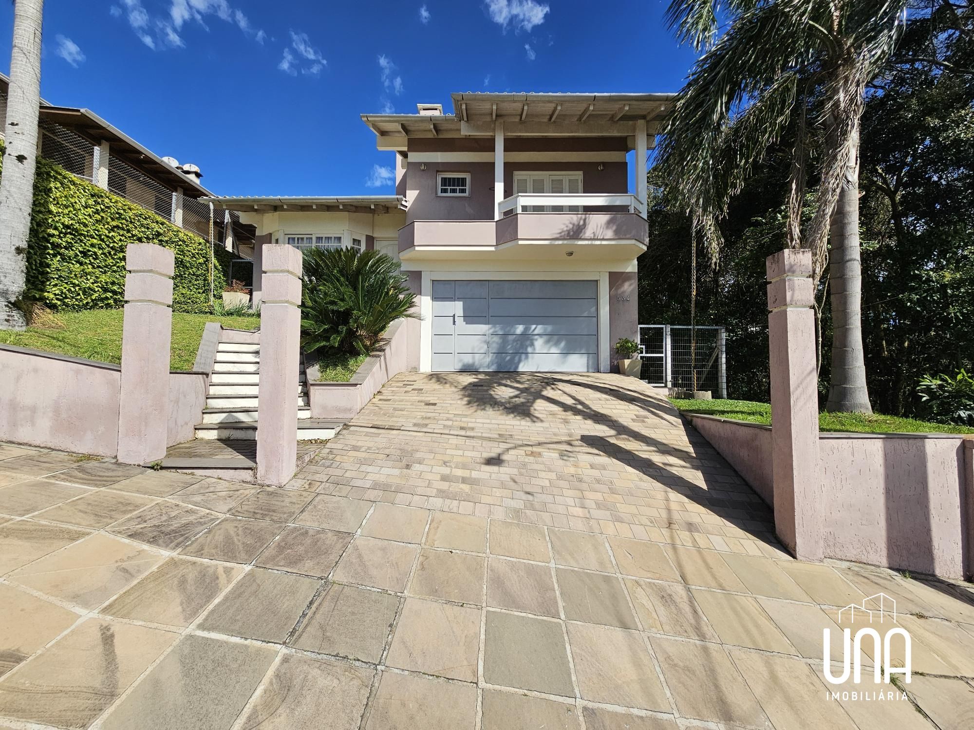 Casa, 3 quartos, 205 m² - Foto 1