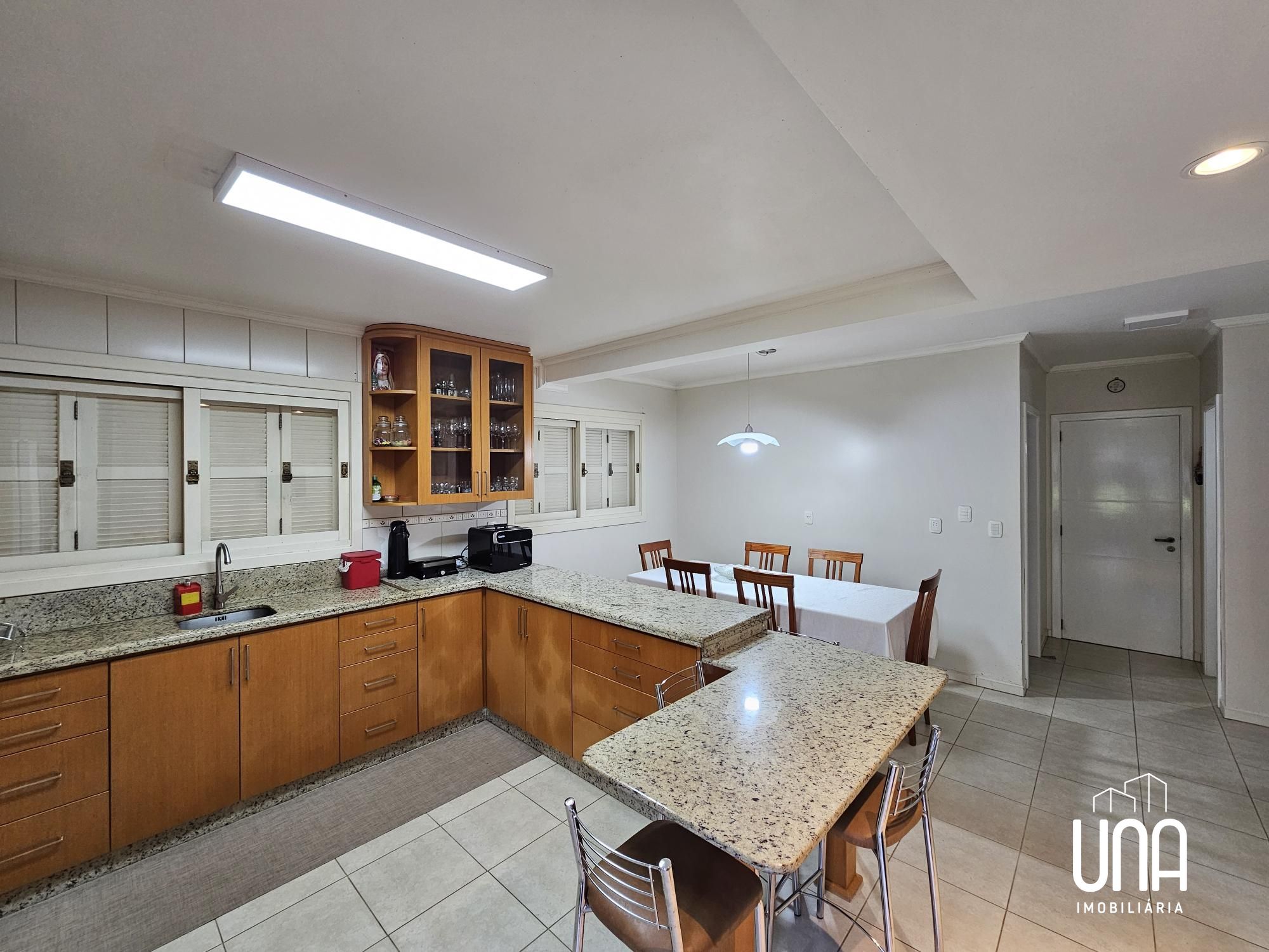 Casa, 3 quartos, 205 m² - Foto 11