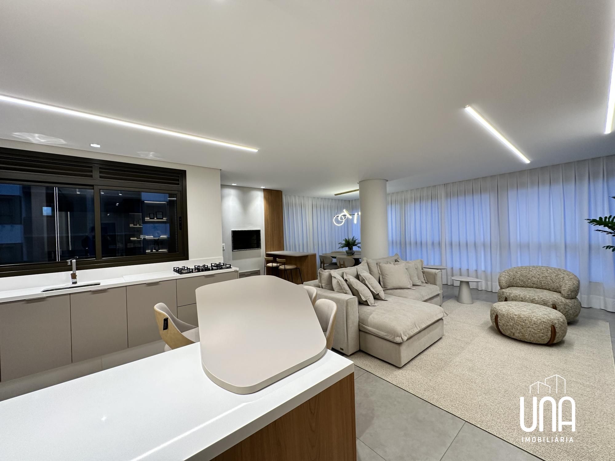Apartamento, 3 quartos, 131 m² - Foto 2