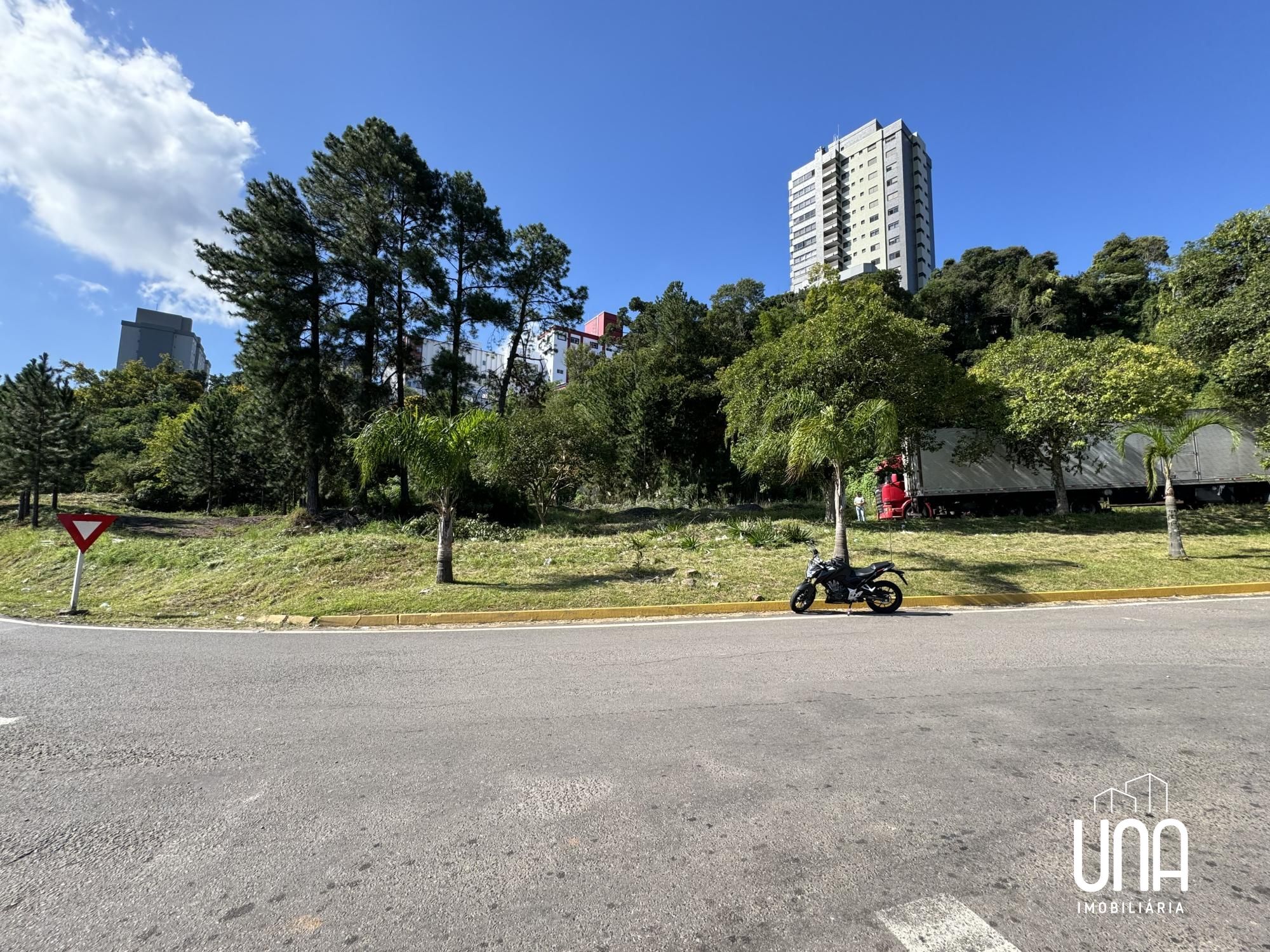 Terreno, 1766 m² - Foto 2