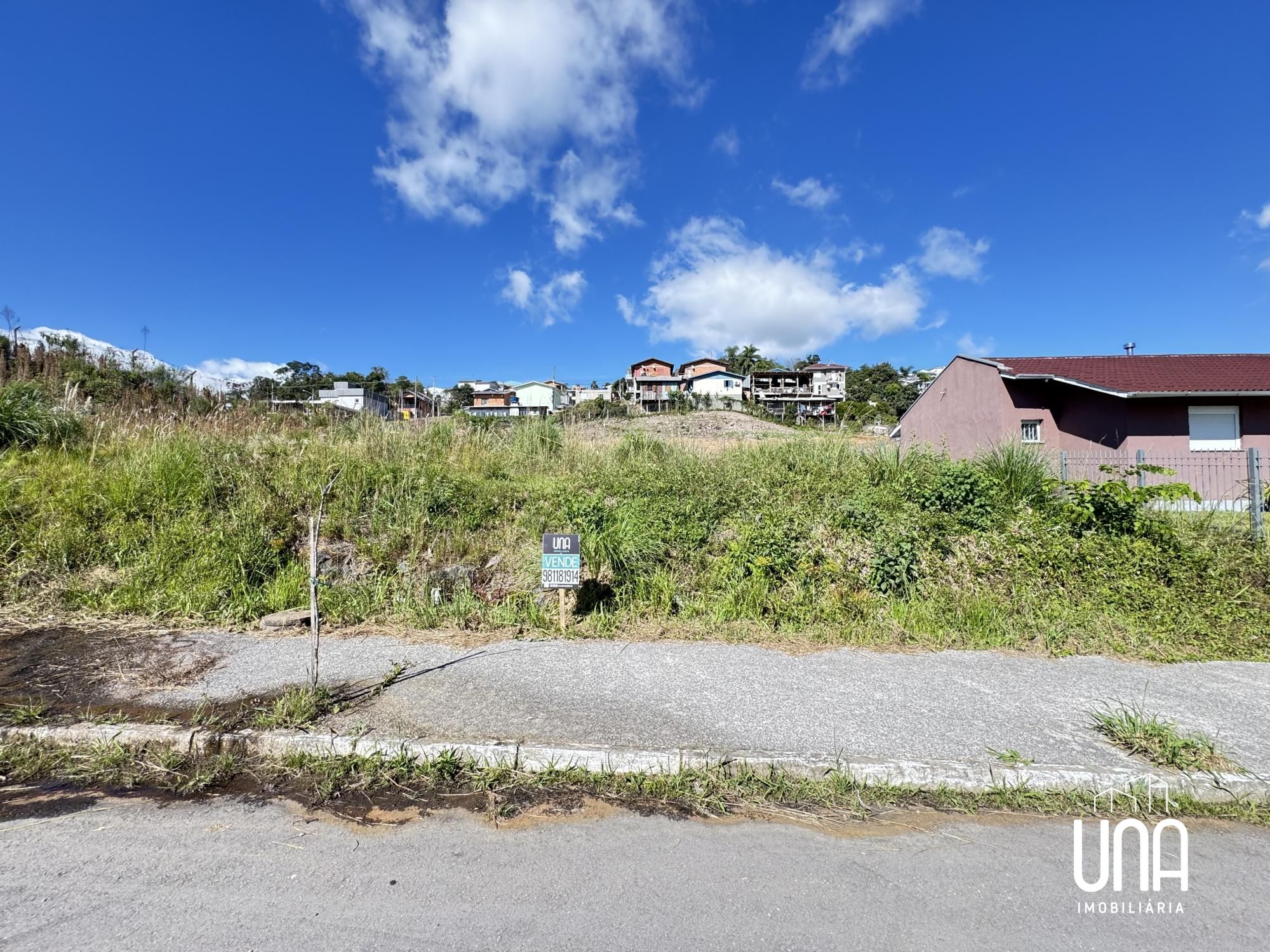 Terreno, 240 m² - Foto 1